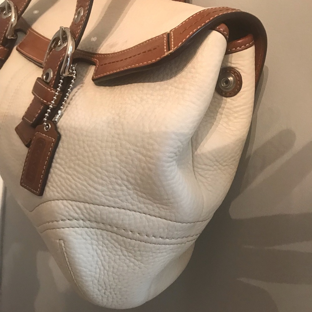 Coach Bag - Picture 3 of 8